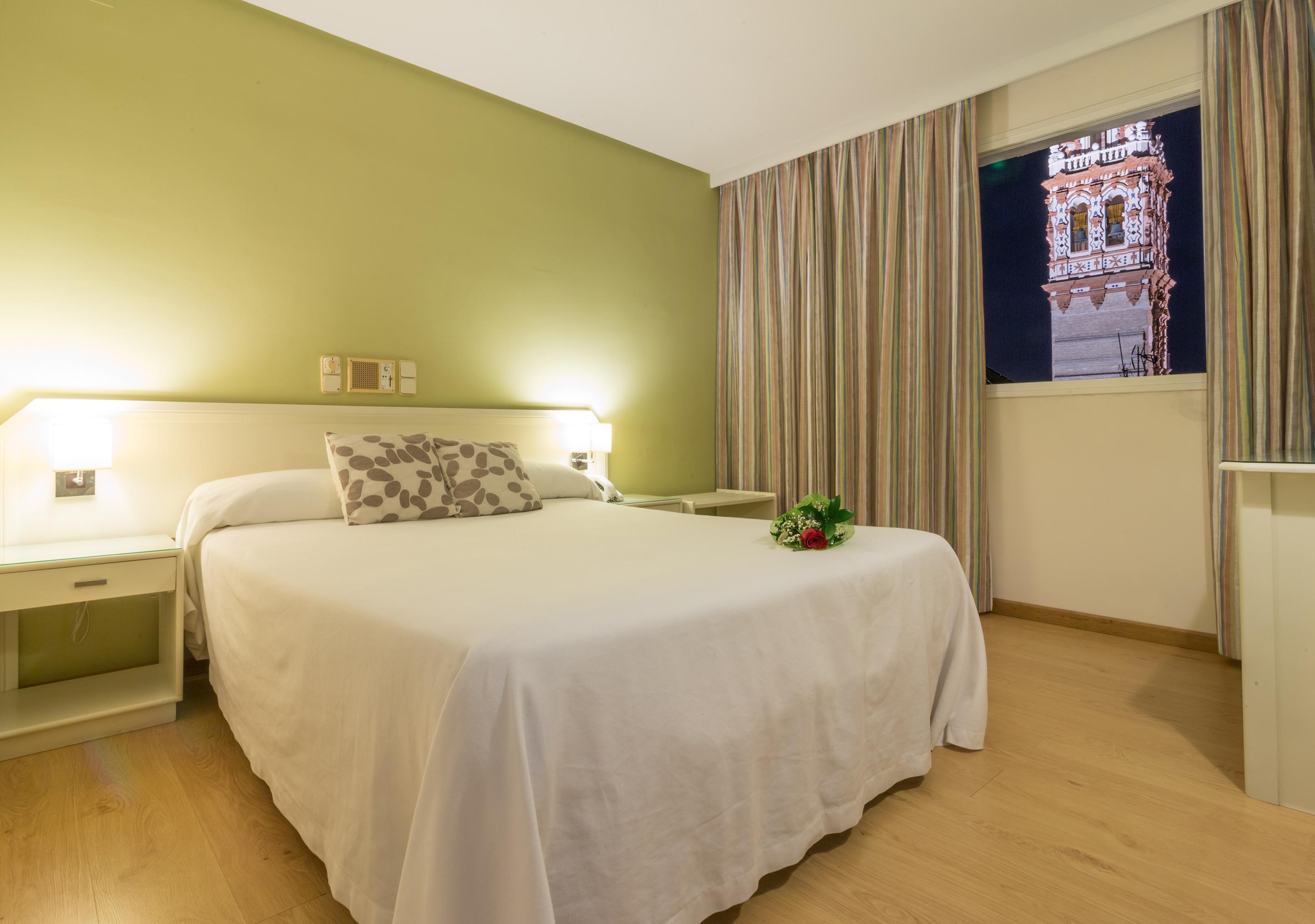Hotel Plateria Écija Exteriör bild