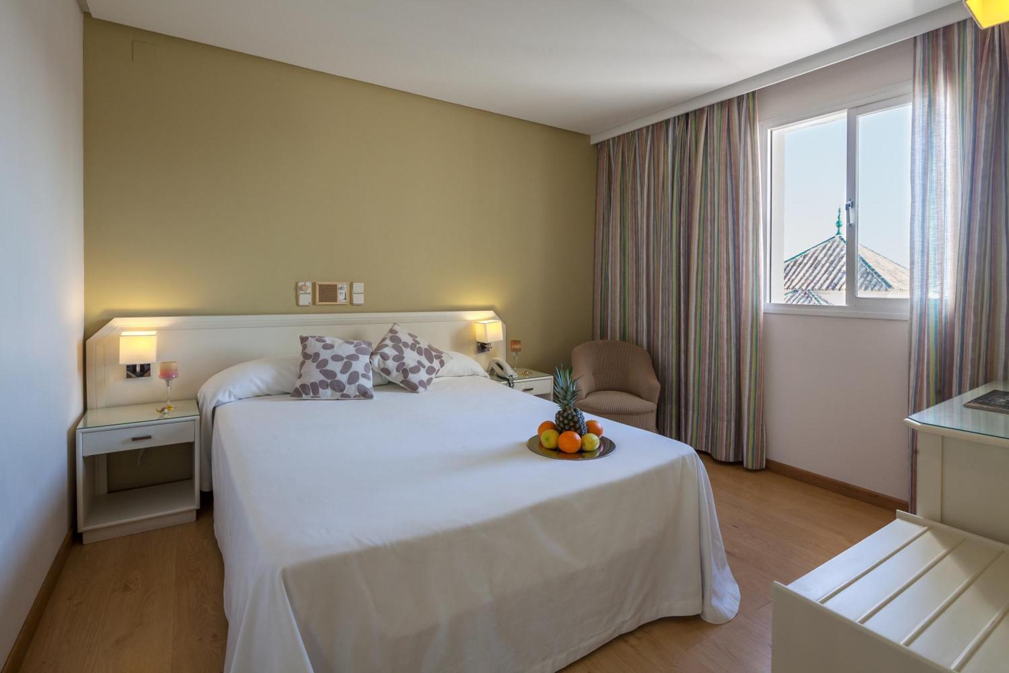 Hotel Plateria Écija Exteriör bild